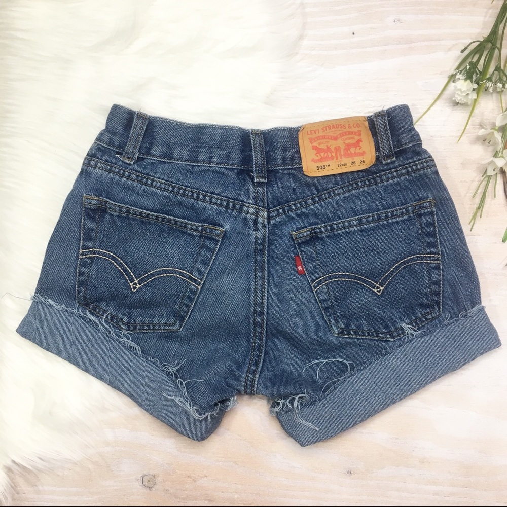 LEVI’S 505 High Waist Cut Off Jean Shorts